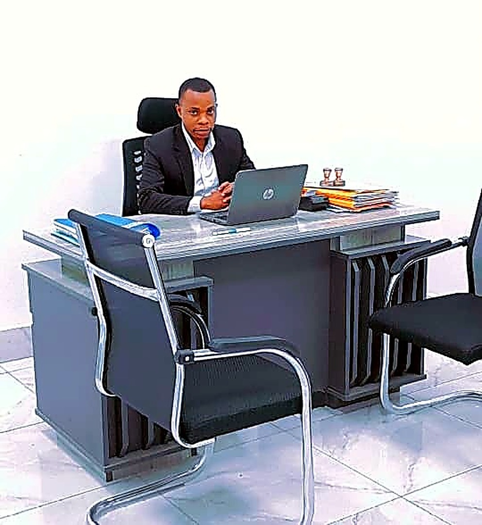 Mangiux Audax - Senior Advocate